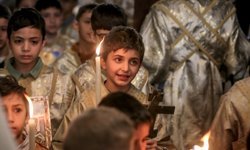 Gazze'deki Doğu Hristiyanları yıkımın gölgesinde ilk Paskalya'yı kutladı