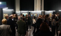 'Geçişler: Emel Cankat Retrospektifi' sergisi AKM'de açıldı