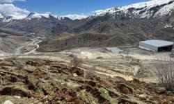 Hakkari'de heyelan nedeniyle Entegre Katı Atık Tesisi'ndeki faaliyetler durduruldu