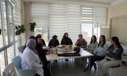 Hastanede açılan kurslar hasta ve yakınlarına moral oluyor