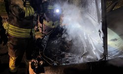 Hatay'da seyir halindeki otomobilde çıkan yangın söndürüldü