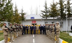 İçişleri Bakan Yardımcısı Yiğitbaşı, Van'da ziyaretlerde bulundu