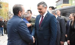 İçişleri Bakanı Çiftçi, kaymakamlık yaptığı Gülağaç'ta ziyaretlerde bulundu