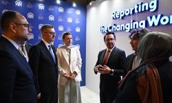 İletişim Başkanı Duran, Antalya Diplomasi Forumu'nda AA standını ziyaret etti