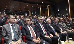 İletişim Başkanı Duran, 'Dijital Çağda Güvenli Toplum: Riskler ve Çözümler Paneli'nde konuştu: