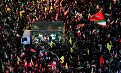 İran Devrim Muhafızları Ordusu Komutanı Hademi için Tahran'da cenaze töreni düzenlendi