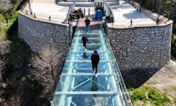 Isparta'daki cam seyir terası 1 milyon 100 bin kişiyi ağırladı