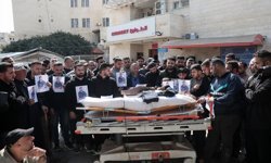 İsrail'in Gazze'ye saldırılarında hayatını kaybeden Al Jazeera muhabiri son yolculuğuna uğurlandı