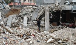 İsrail'in şiddetli saldırılarla hedef aldığı Lübnan'ın Nebatiye kentinde geride büyük bir yıkım kaldı