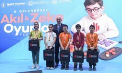 İstanbul'da '8. Geleneksel Ümraniye Akıl ve Zeka Oyunları Festivali' düzenlendi