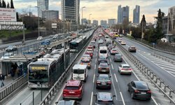 İstanbul'da akşam saatlerinde trafik yoğunluğu yüzde 81'e yükseldi