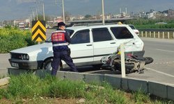 İzmir'de otomobille çarpışan motosikletin sürücüsü öldü