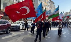 Kadıköy'de, 26. Türk Dünyası Çocuk Şöleni kapsamında yürüyüş düzenlendi