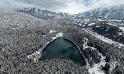 Karagöl Sahara Milli Parkı kar yağışıyla beyaza büründü