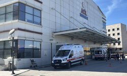 Kastamonu'da otomobilin çarptığı 2 lise öğrencisi yaralandı