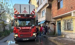 Küçükçekmece'de bir evde çıkan yangın söndürüldü