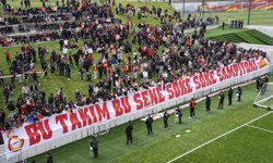 Lider Galatasaray'da coşkulu antrenman