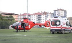 Malatya'da kalbi duran genç ambulans helikopterle hastaneye yetiştirildi