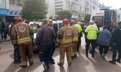 Manisa'da hafif ticari araçla çarpışan motosikletin 17 yaşındaki sürücüsü öldü