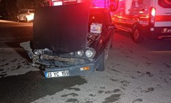 Mersin'de trafik kazasında 2 kişi yaralandı