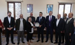 Milli Eğitim Bakanı Tekin, Gaziantep'te cemevi ziyaretinde bulundu