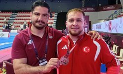 Milli güreşçi Hakan Büyükçıngıl, Avrupa üçüncüsü oldu