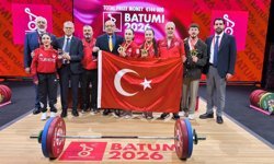 Milli halterci Cansel Özkan, Avrupa Şampiyonası'nda 3 bronz madalya kazandı