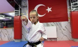 Minik milli karateci Ayza Akgün'ün hedefi Balkan şampiyonluğu