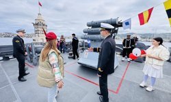 Muğla'da askeri gemiler ziyarete açıldı