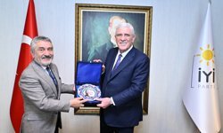 Müsavat Dervişoğlu, GİSADER ve Ankara Malatyalılar Federasyonu heyetlerini kabul etti