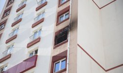 Niğde'de apartman dairesinde çıkan yangın hasara neden oldu