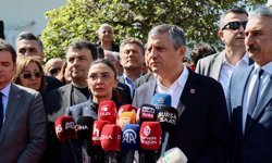 Özgür Özel'den, Bursa Büyükşehir Belediye Başkanlığı görevinden uzaklaştırılan Bozbey'e cezaevinde ziyaret: