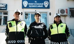 Polis çift, meslektaş kızlarıyla aynı ilçede görev yapıyor