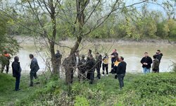 Sakarya Nehri'nde kaybolan çocuk için arama çalışması başlatıldı