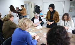 Sakarya Üniversitesi, 'değerli etkileşim' için öğrenciler ile 60 yaş üzeri bireyleri buluşturuyor