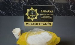 Sakarya'da araçta uyuşturucuyla yakalanan 3 kişi tutuklandı