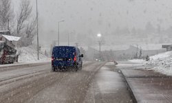 Samsun ve Kastamonu'da kar yağışı etkisini sürdürüyor