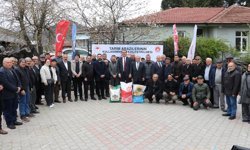 Samsun'da çiftçilere ayçiçeği, kuru fasulye ile kanola tohumu dağıtıldı