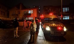 Samsun'da evde çıkan yangında dumandan etkilenen 2 kişi hastaneye kaldırıldı