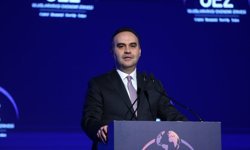 Sanayi ve Teknoloji Bakanı Kacır, Uluslararası Ekonomi Zirvesi'nde konuştu: (1)