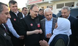 Siirt Valisi Kızılkaya, selden etkilenen Kurtalan ilçesinde incelemelerde bulundu