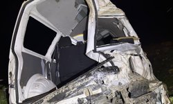 Şırnak'ta şarampole devrilen kamyonetin sürücüsü ağır yaralandı