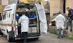 Sivas'ta bir kişi boşanma aşamasındaki eşini bıçakla yaraladı