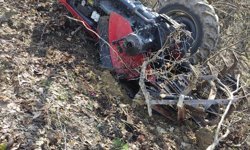 Sivas'ta devrilen traktörün sürücüsü öldü, 1 kişi yaralandı