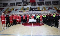 Sivas'ta şehitler anısına futbol müsabakası düzenlendi