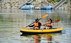 Tarihi Hasankeyf'te üniversite öğrencileri kano ve SUP etkinliğinde bir araya geldi