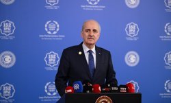 TBMM Başkanı Kurtulmuş: 'Maalesef bugün Kahramanmaraş'ta bir okulda son derece acı, üzüntülü bir olayın haberini aldık. İçimiz kan ağlıyor. Milletimizin başı sağ olsun.'