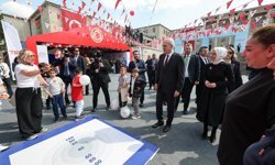 TBMM Başkanı Kurtulmuş, 'Meclis Bahçesi Çocuk Bahçesi' etkinlik alanını ziyaret etti