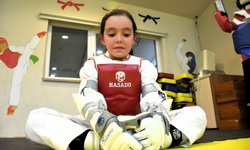 Tekvandocu polis geleceğin şampiyonlarını yetiştiriyor