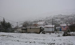 Tokat'ın yüksek kesimlerine nisan ayında kar yağdı